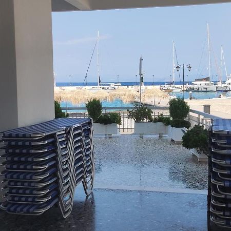 Hotel Blue Sea Tirósz Kültér fotó