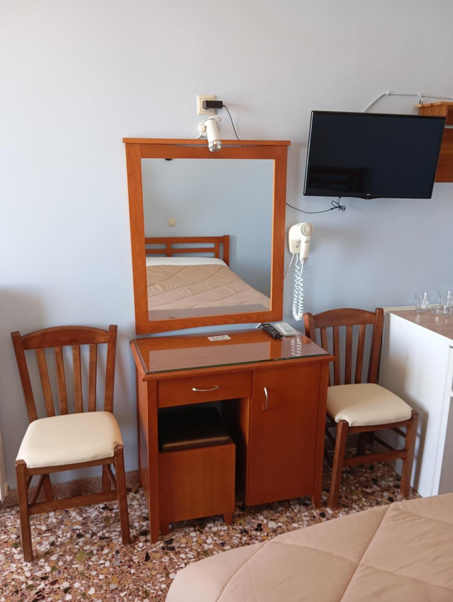 Hotel Blue Sea Tirósz Szoba fotó